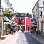 Lovely House * לאגוּ‏ש