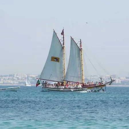 Lovely House Apartment *