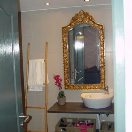 Lovely House Apartment