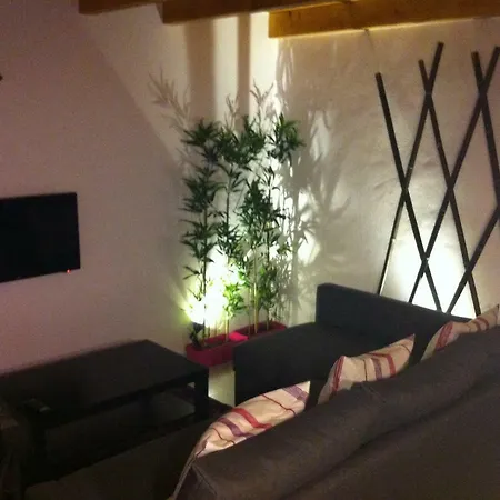 Lejlighed Lovely House *